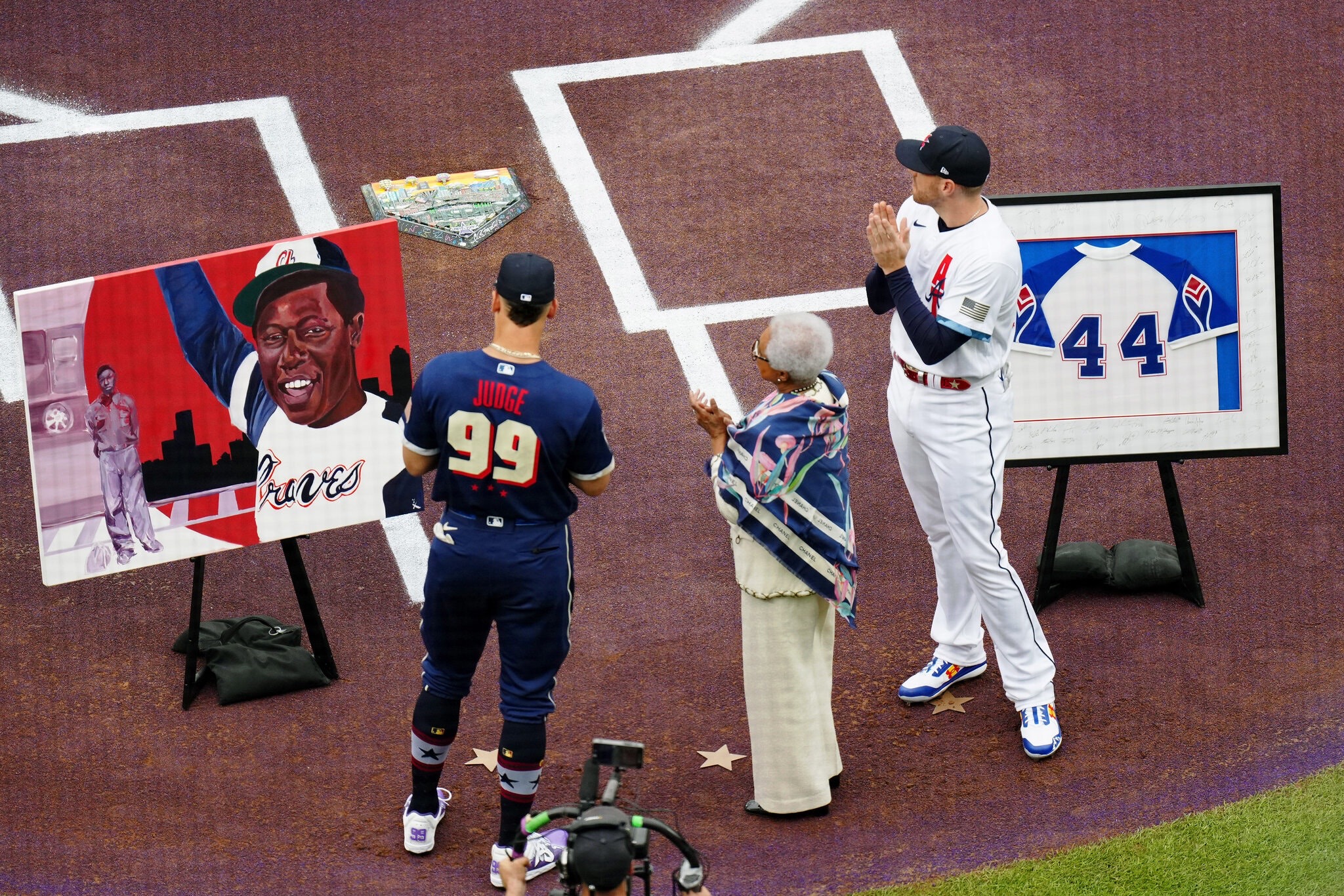 MLB All-Star game tribute to Hank Aaron featuring custom framed artwork and signed jersey by 5280 Custom Framing
