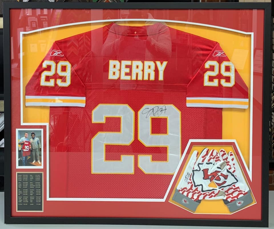 Travis Kelce Signed Custom 35 x 43 Framed Chiefs Jersey Display Beckett*