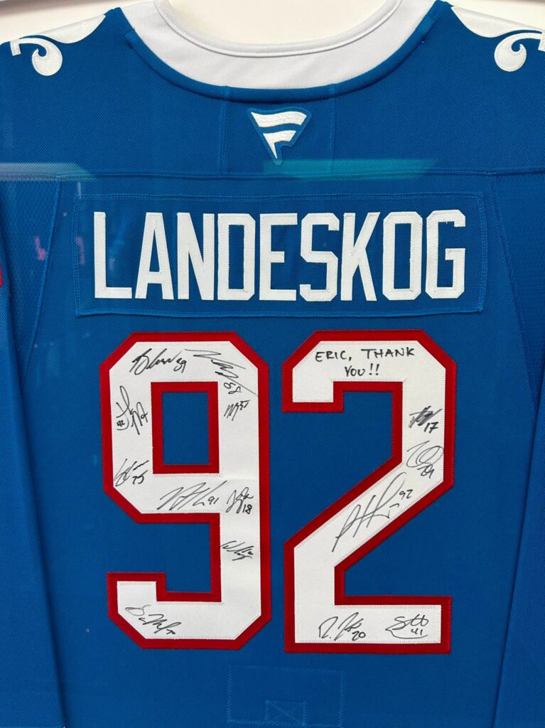 Custom Framed Gabriel Landeskog Nordiques Jersey